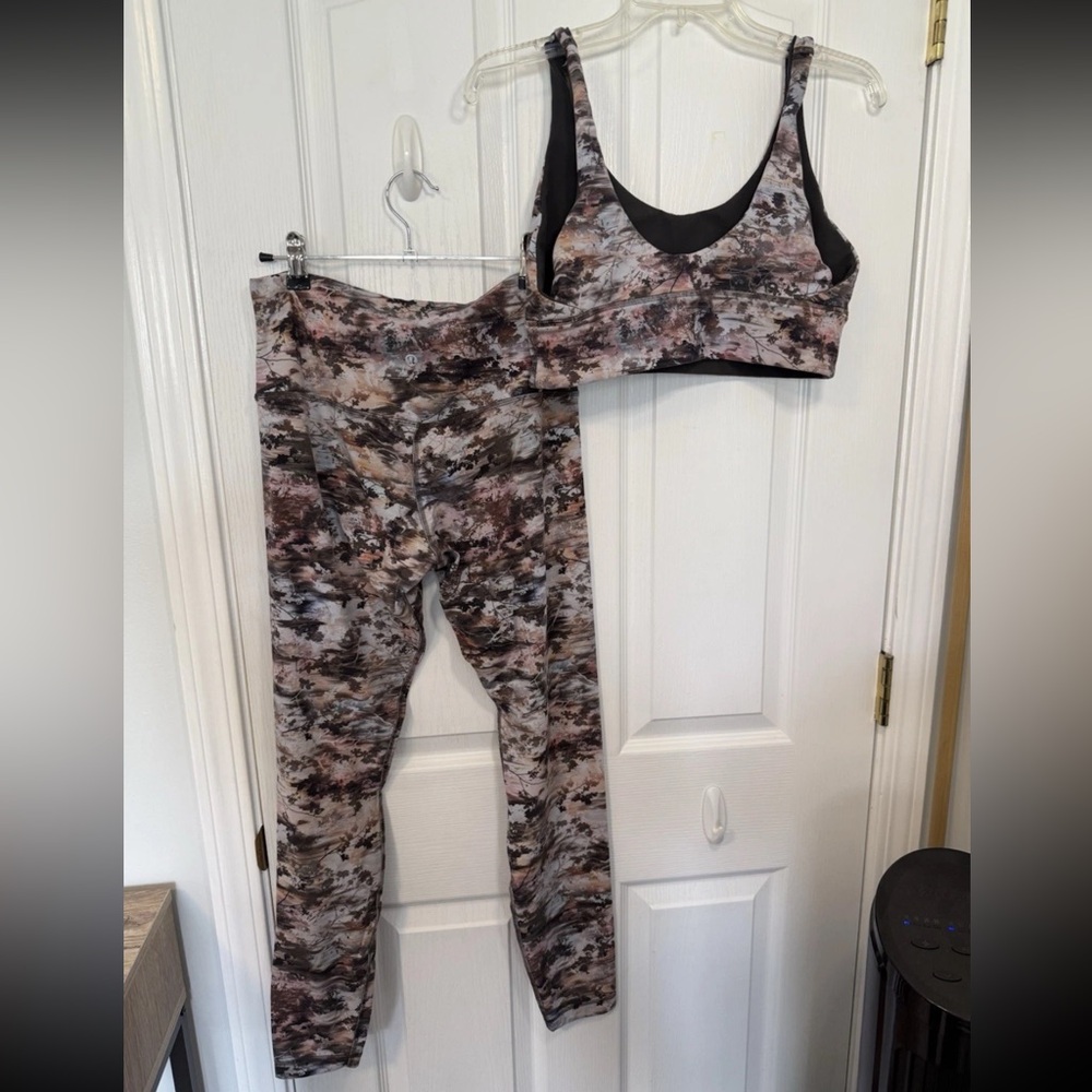 Lululemon Free To Be Set Leggings 10, Reversible Bra 12 - Picture 4 of 10